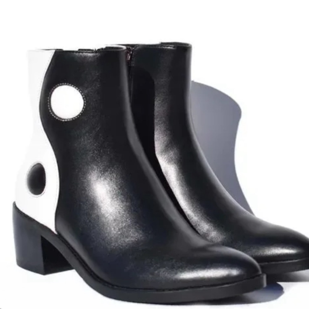 MCLC Balancing Act Boots